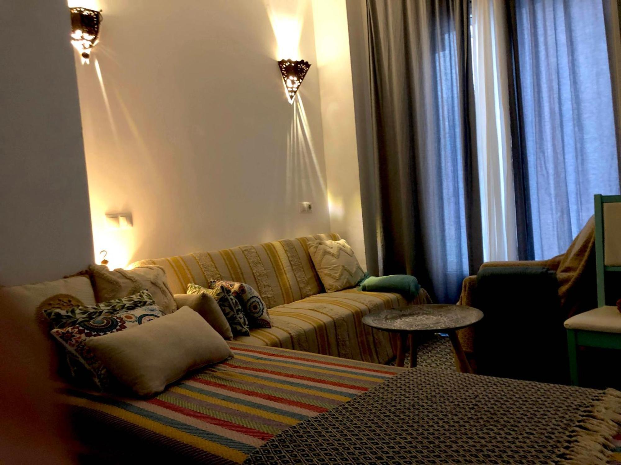 Appartement La Gitana Y El Rey Sol à Málaga Extérieur photo